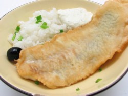 rybnoe file v pivnom klyare s risom i sousom tartar